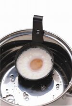 EGG POACHER CUP WITH PAN HOOK N/S KC