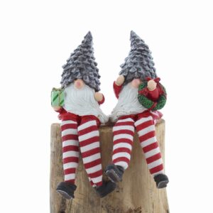 GONK SITTING PINE CONE HATS ASSTD 18CM